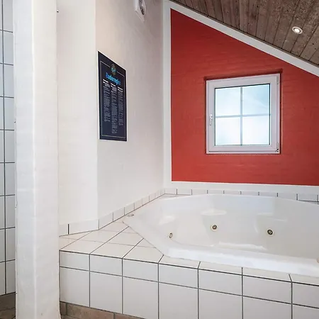 5 Star Holiday Home In Blavand * Блаванн